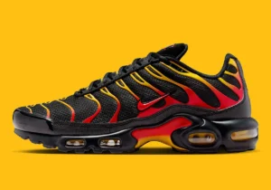 Nike Air Max Plus Noir Black University Gold SKU-dm0032-030.webp