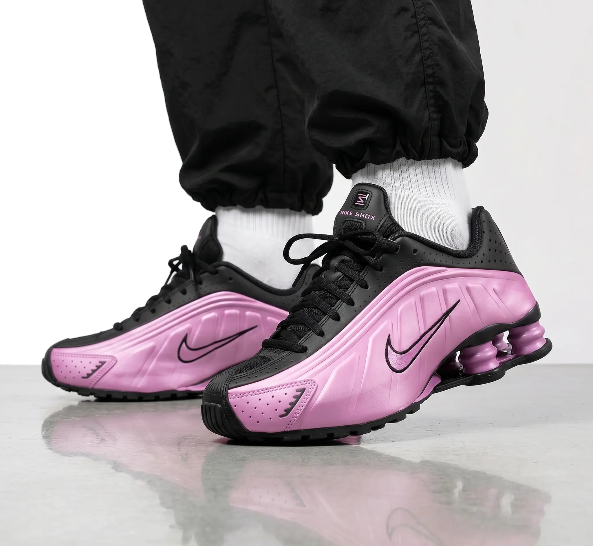 Nike Shox R4 Black Light Magenta Femme SKU-AR3565-014